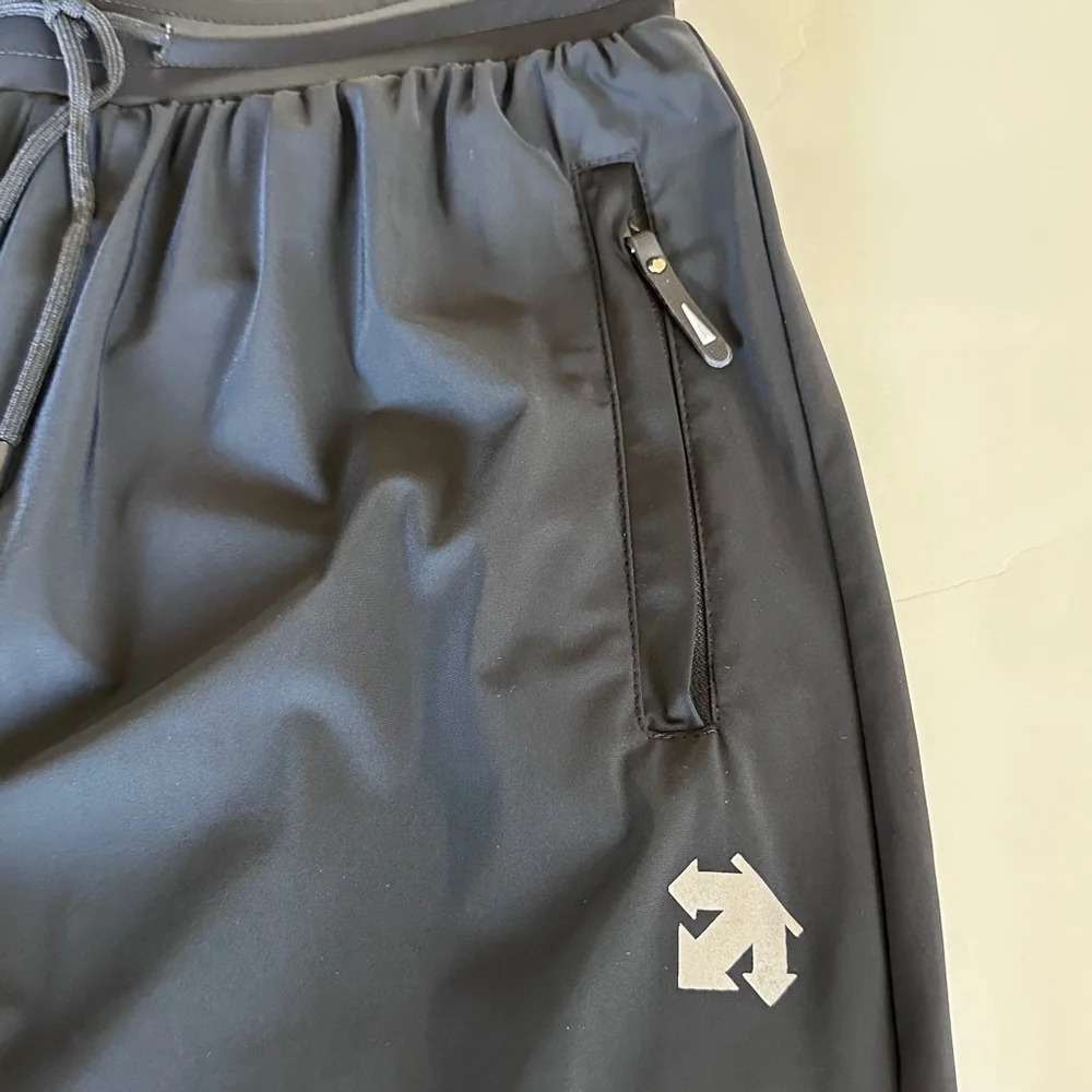 Descente Essential Jogger Black Pants Small-Medium - Picture 3 of 7